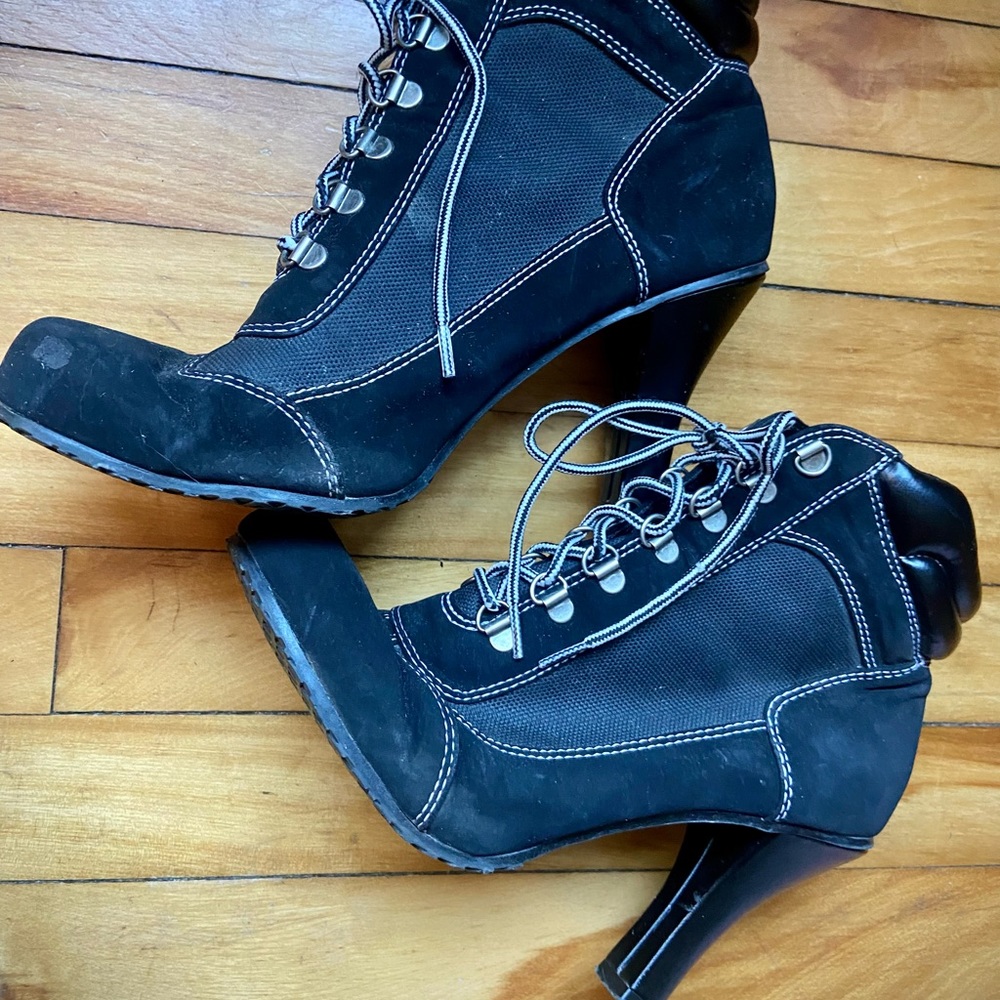 🌚Y2K Lace-up Heeled Sneaker Boots🌚